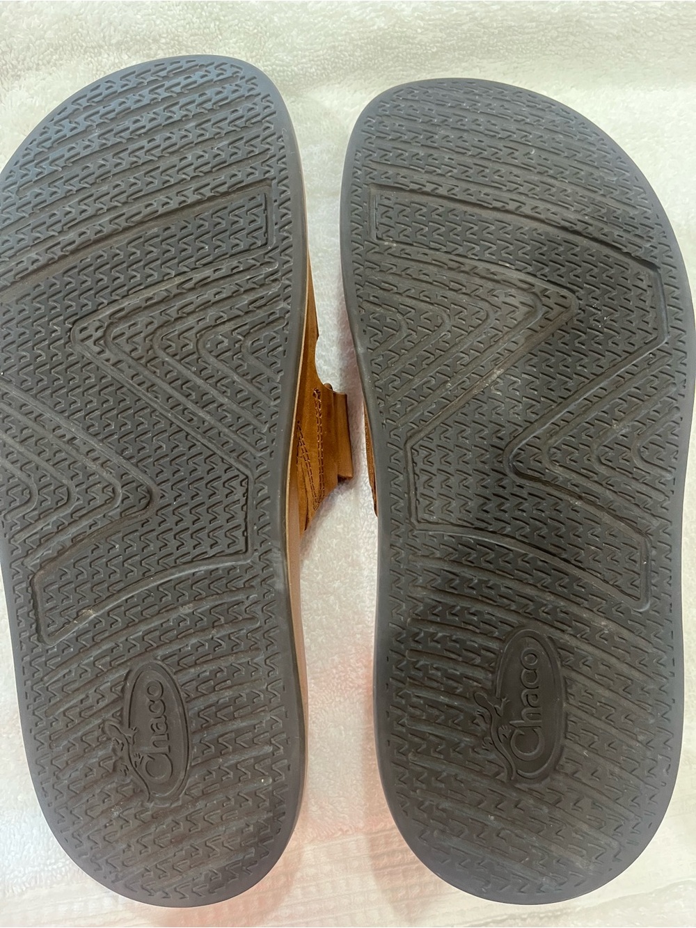 Chaco Tan Suede Crossband Slide Sandals - Picture 5 of 7